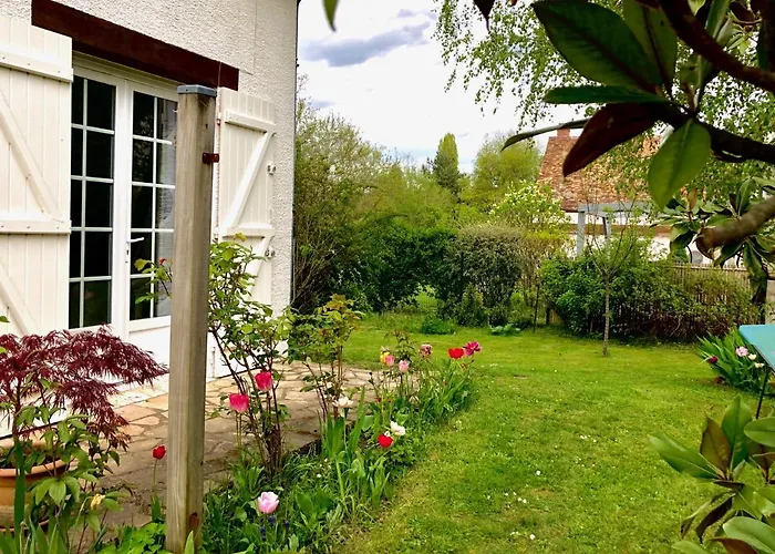 Du Bout D'auvers Casa de Férias